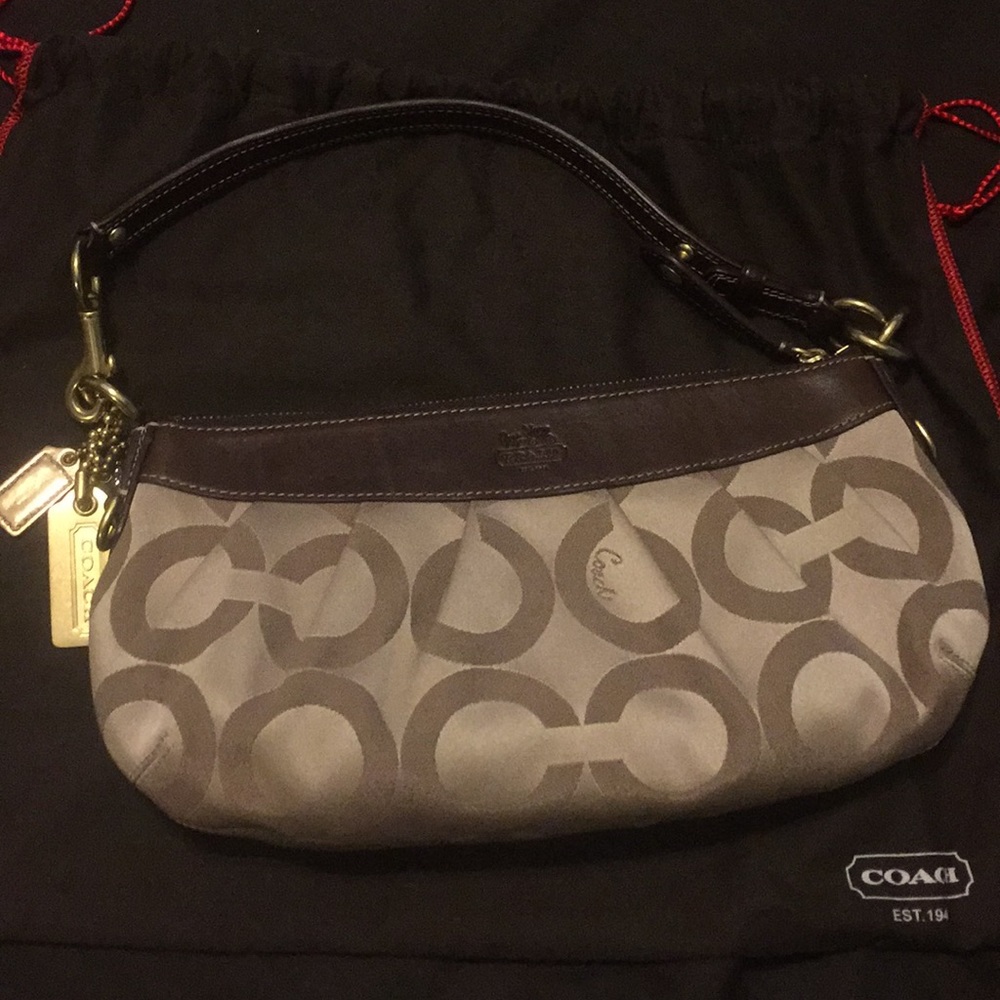 Coach op art fabric hobo like new